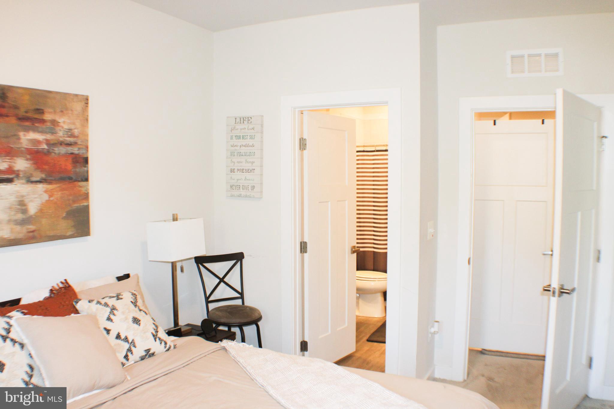 Real estate listing preview #18