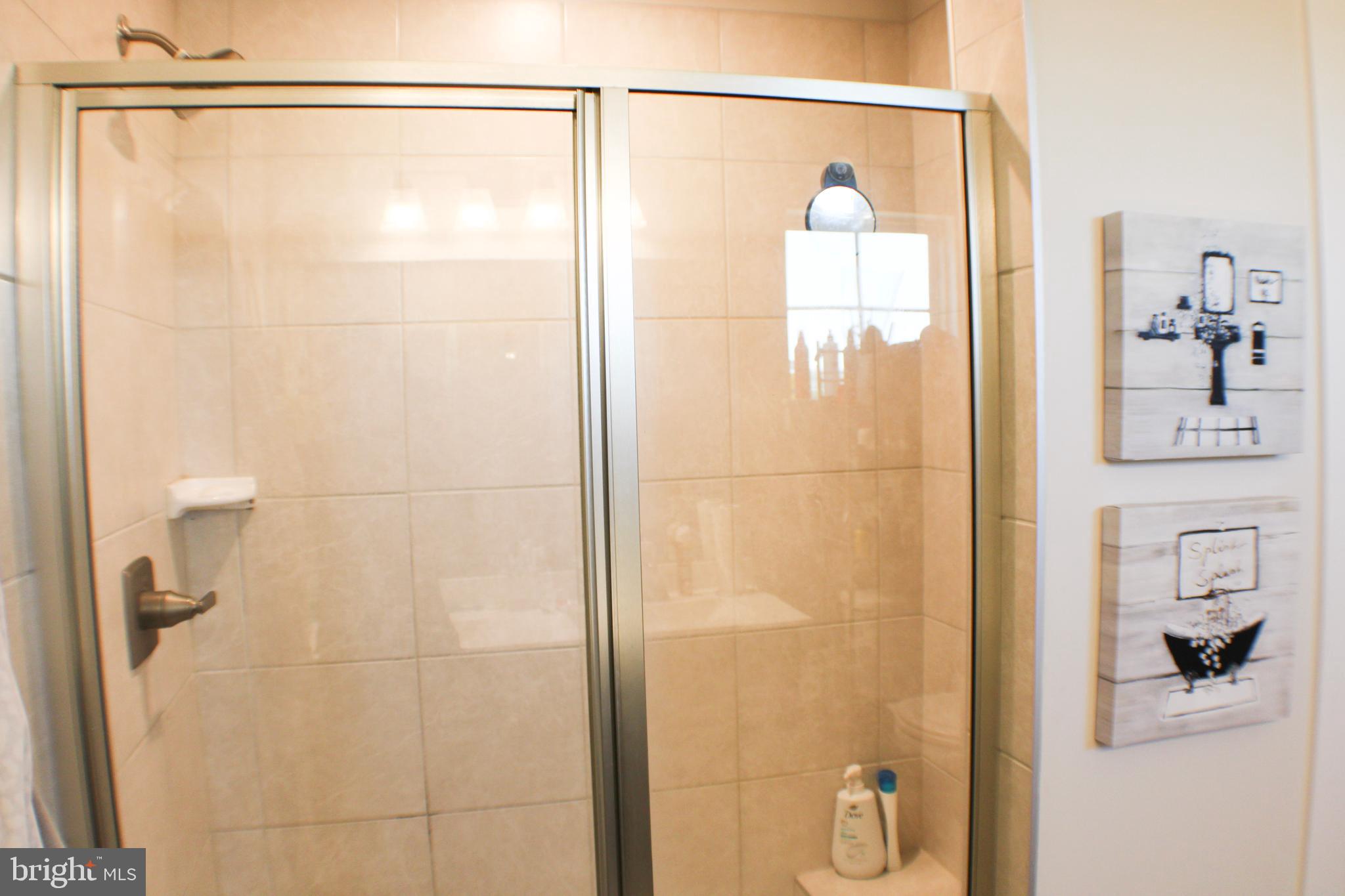 Real estate listing preview #16