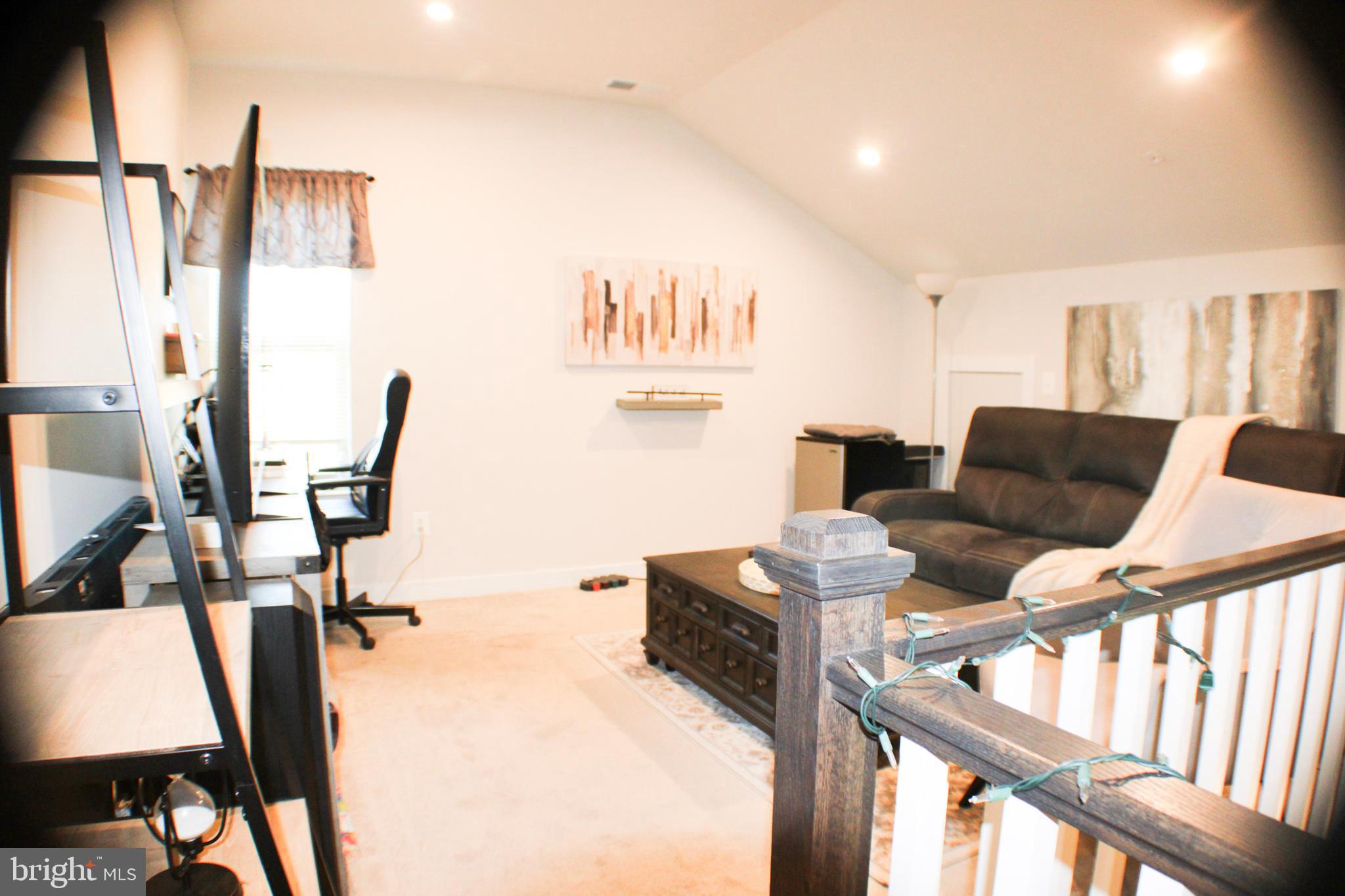 Real estate listing preview #3