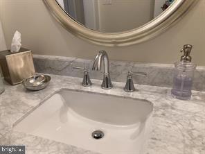 Real estate listing preview #13