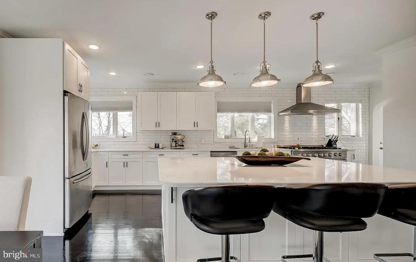 Real estate listing preview #11