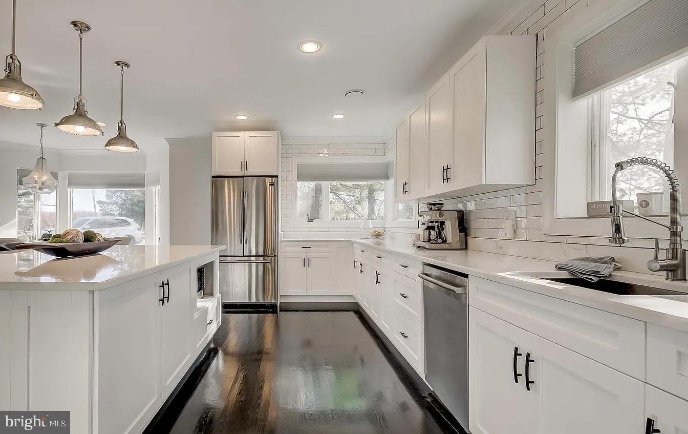 Real estate listing preview #48