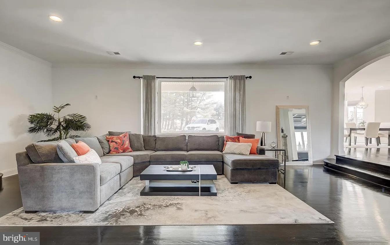 Real estate listing preview #40