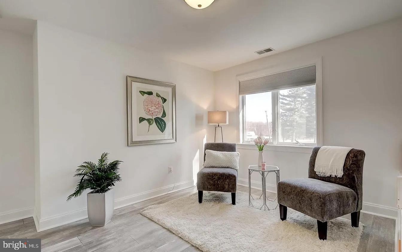 Real estate listing preview #23