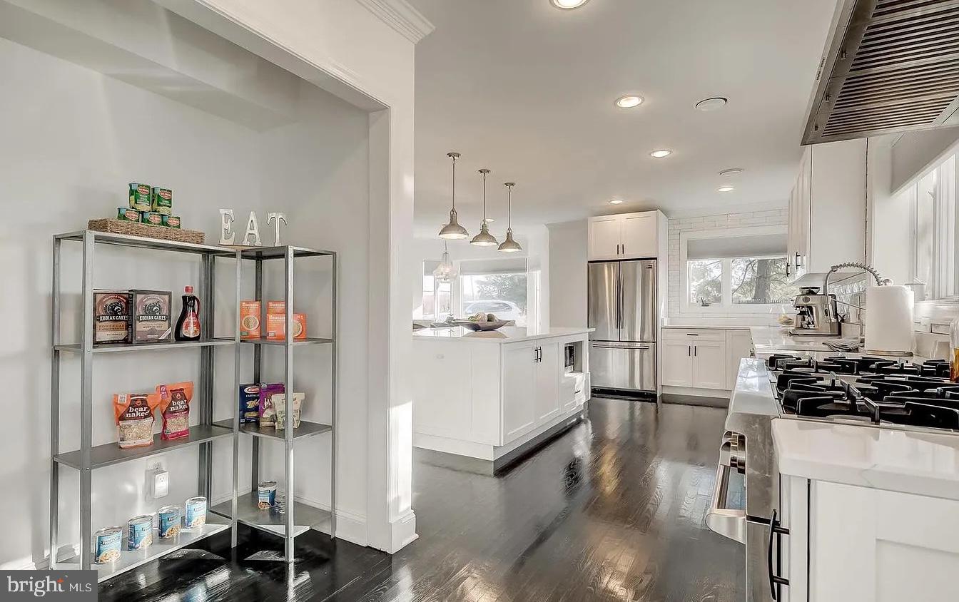 Real estate listing preview #37