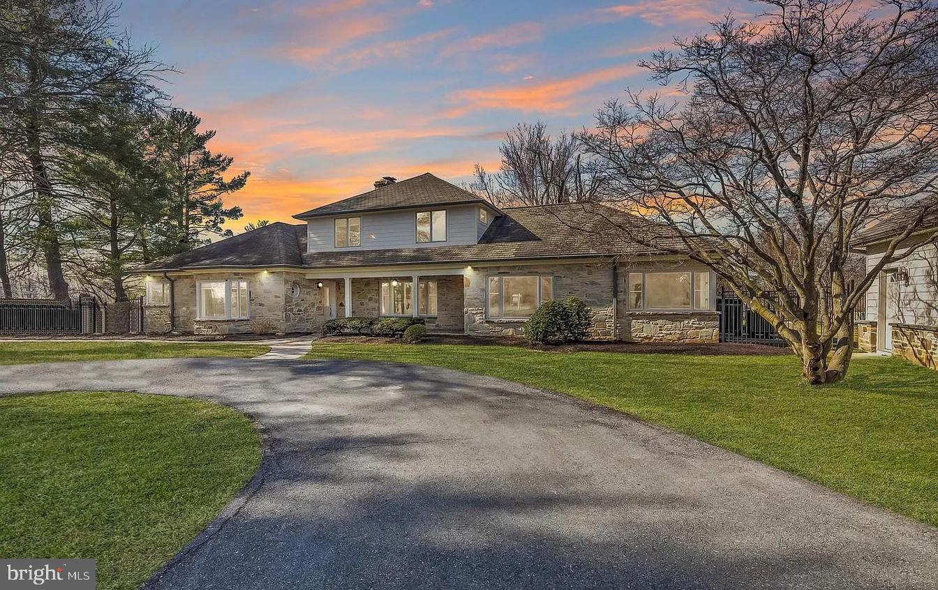 Real estate listing preview #1