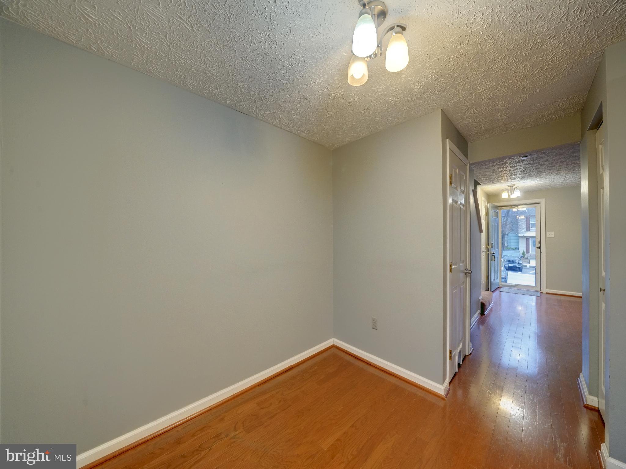 Real estate listing preview #19