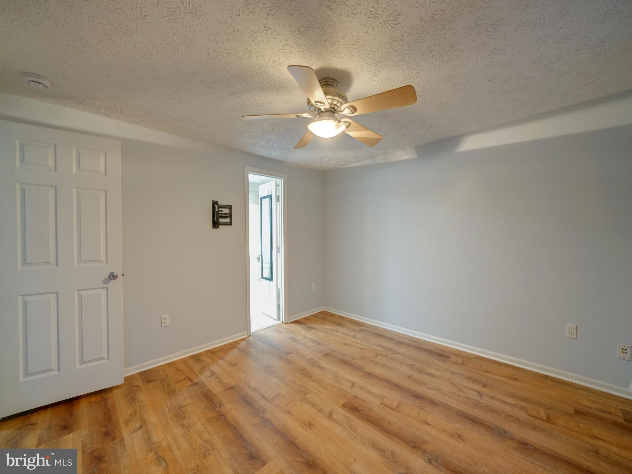 Real estate listing preview #28