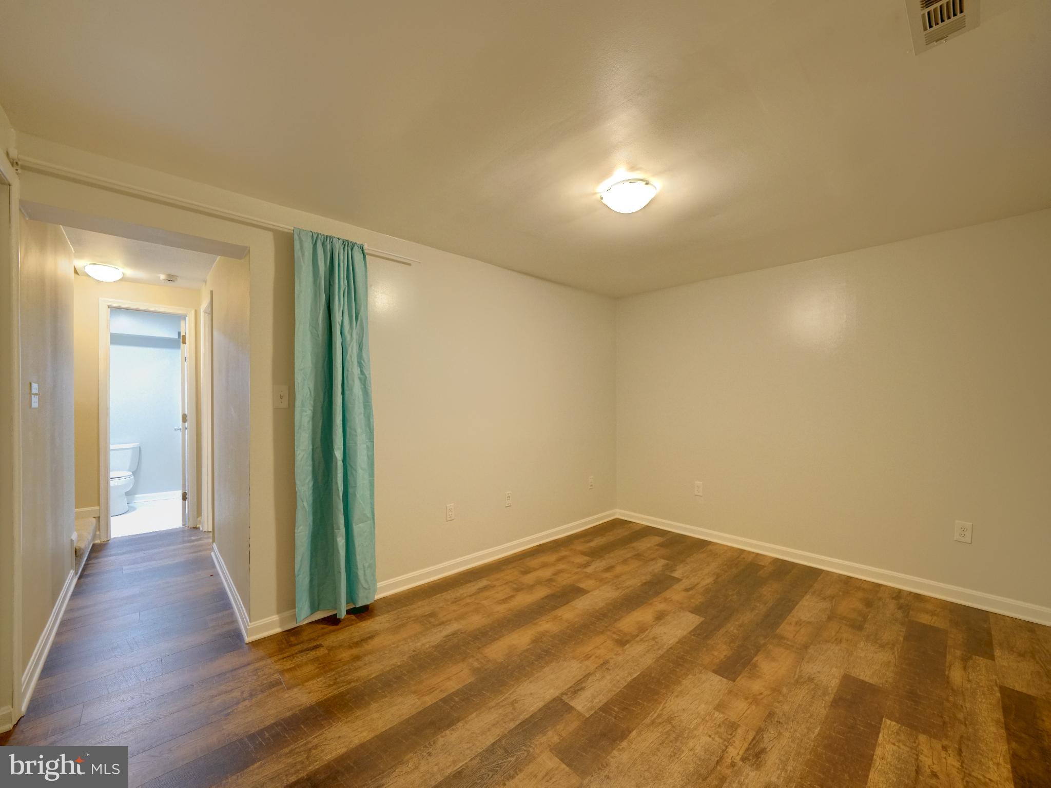 Real estate listing preview #38