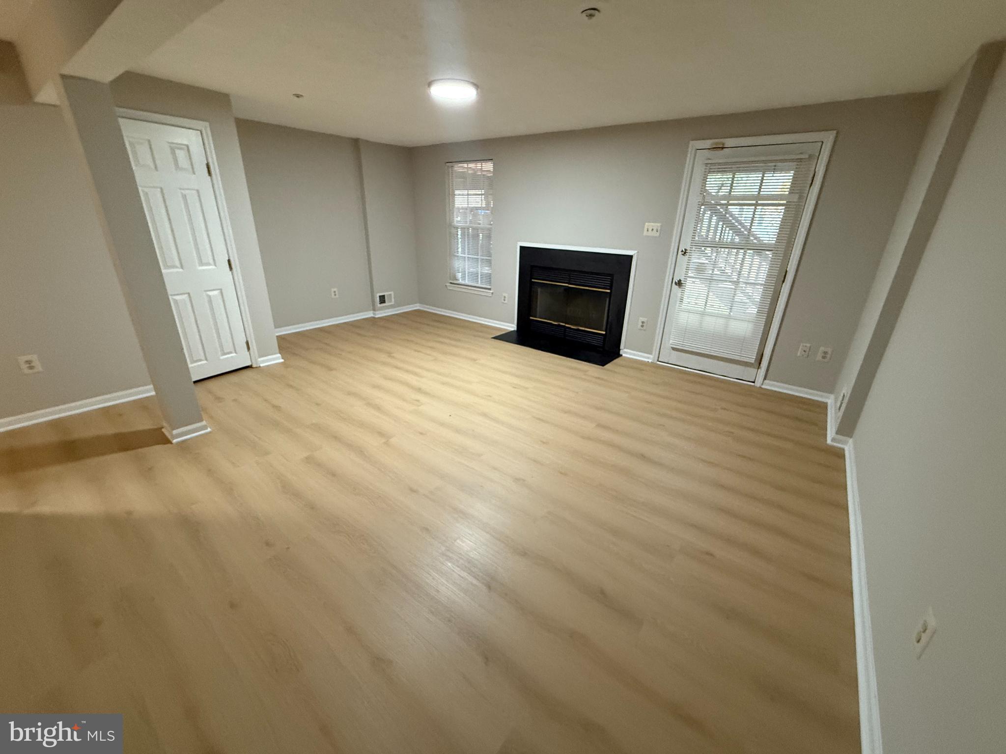 Real estate listing preview #11