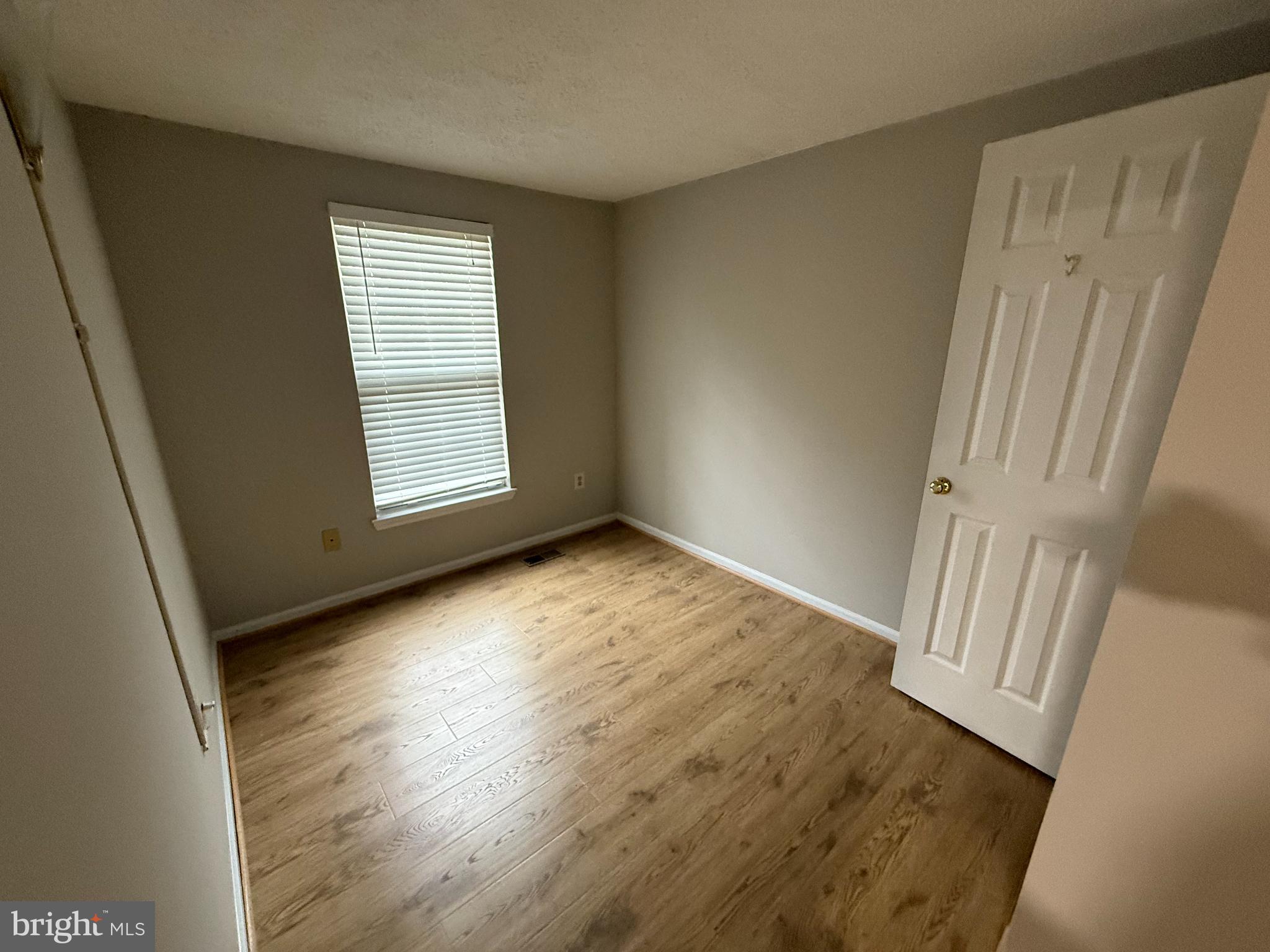 Real estate listing preview #10