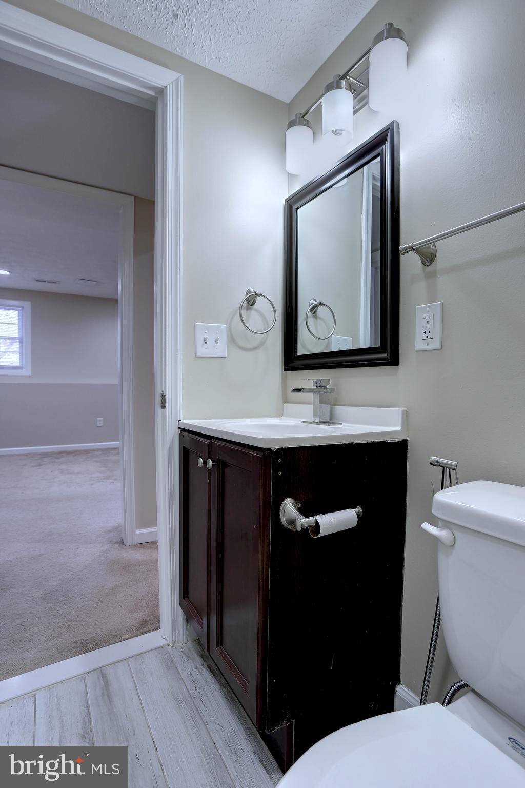 Real estate listing preview #32