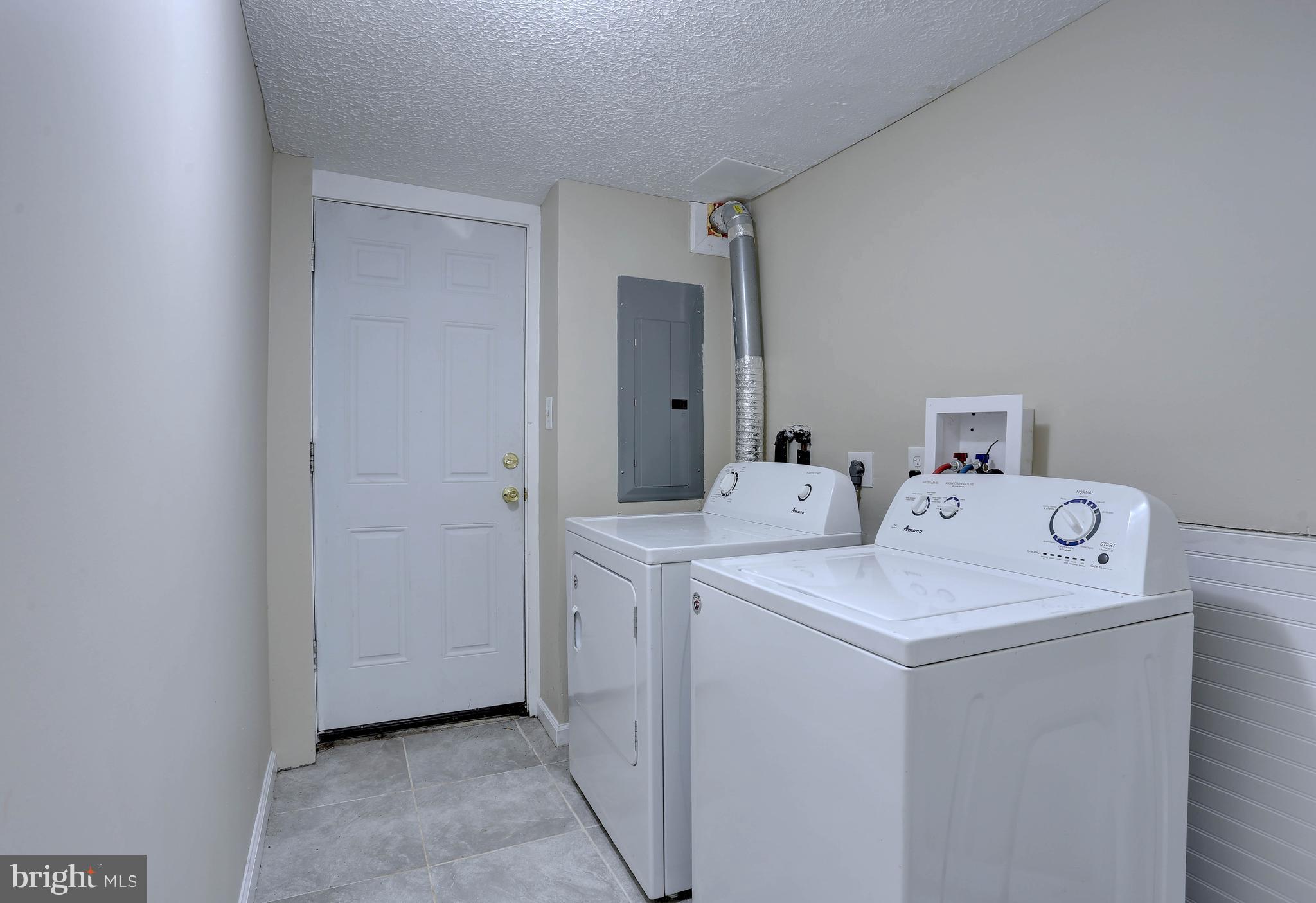 Real estate listing preview #24