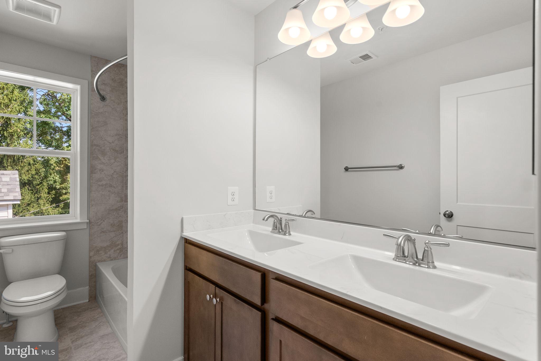 Real estate listing preview #32