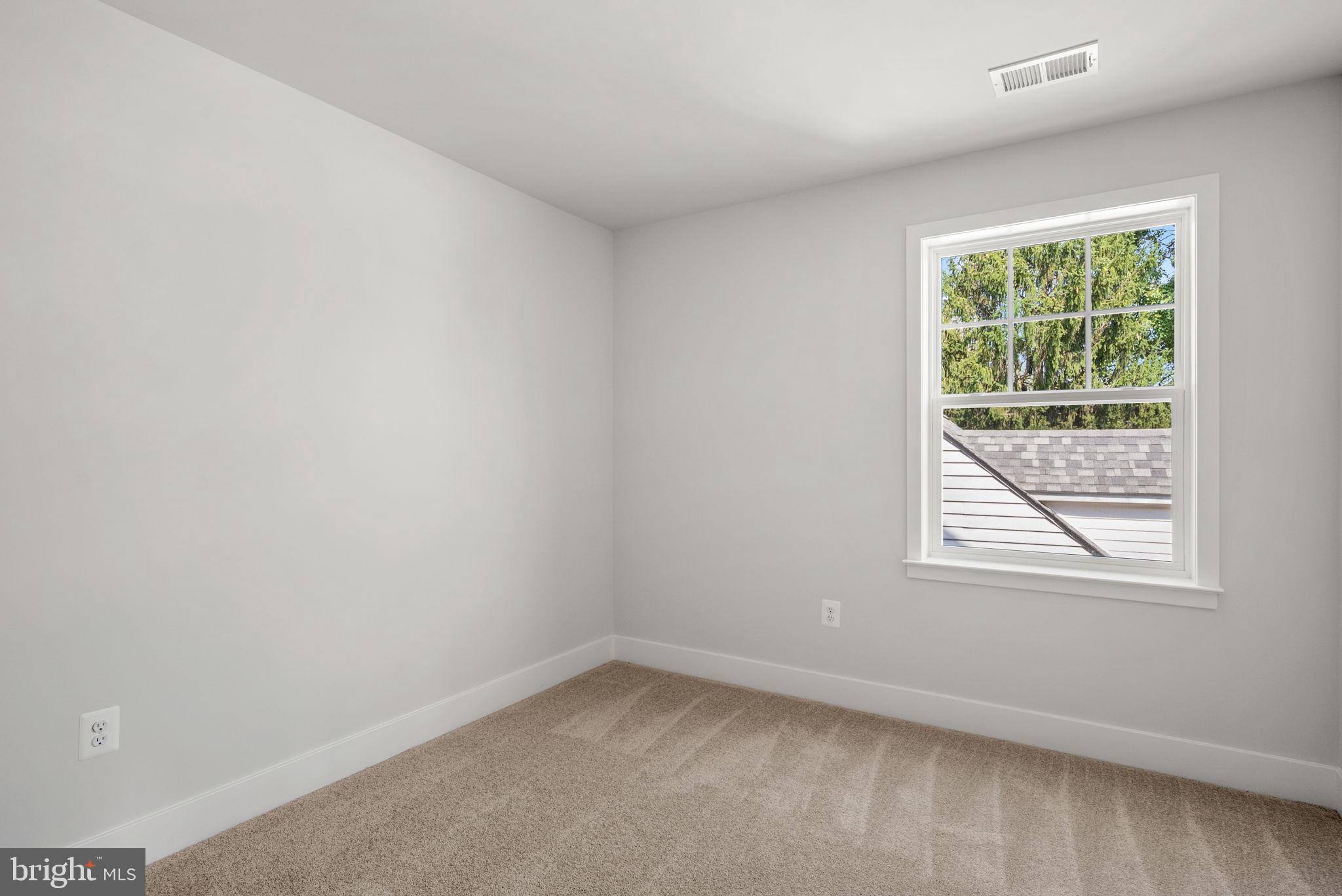 Real estate listing preview #38