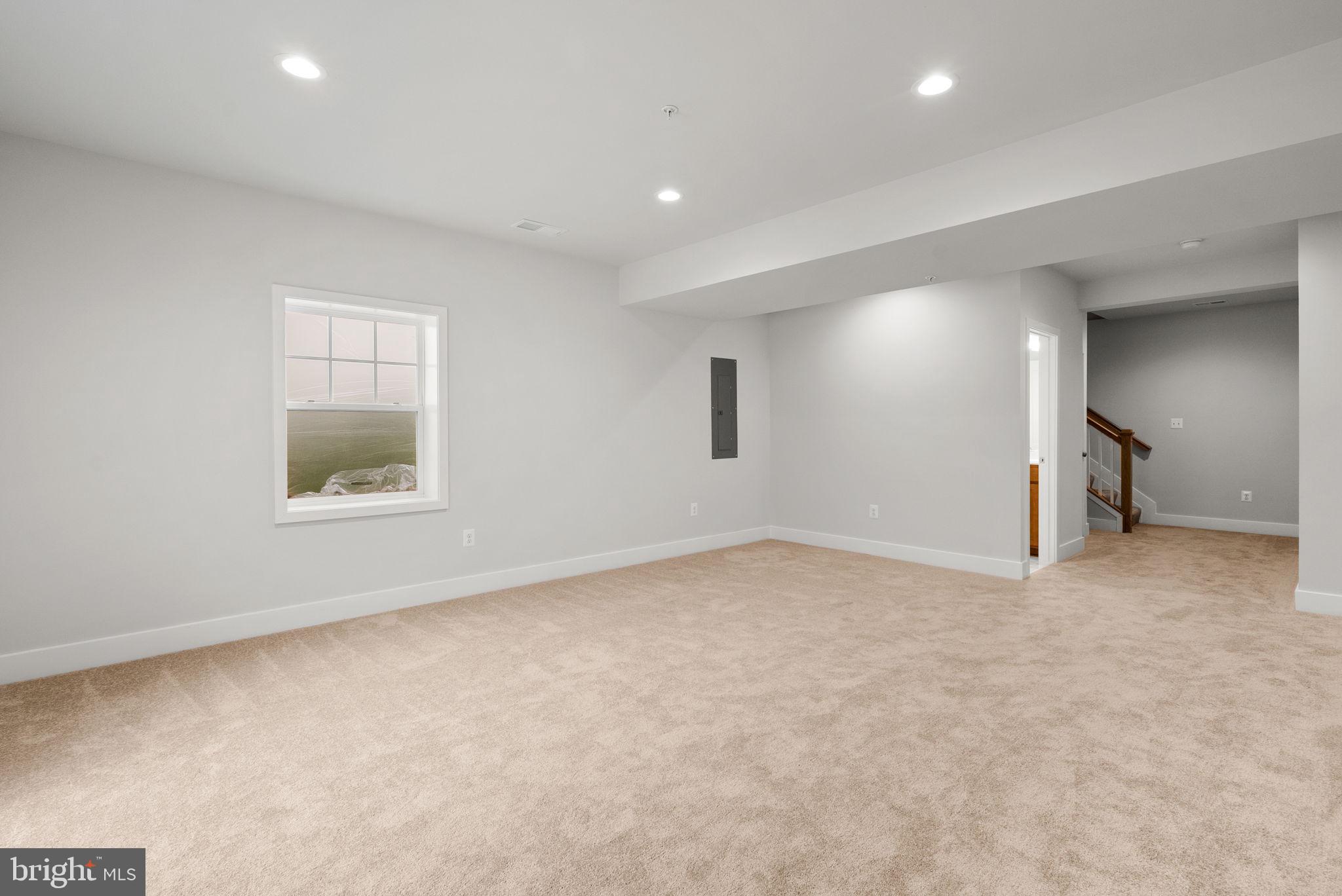 Real estate listing preview #53