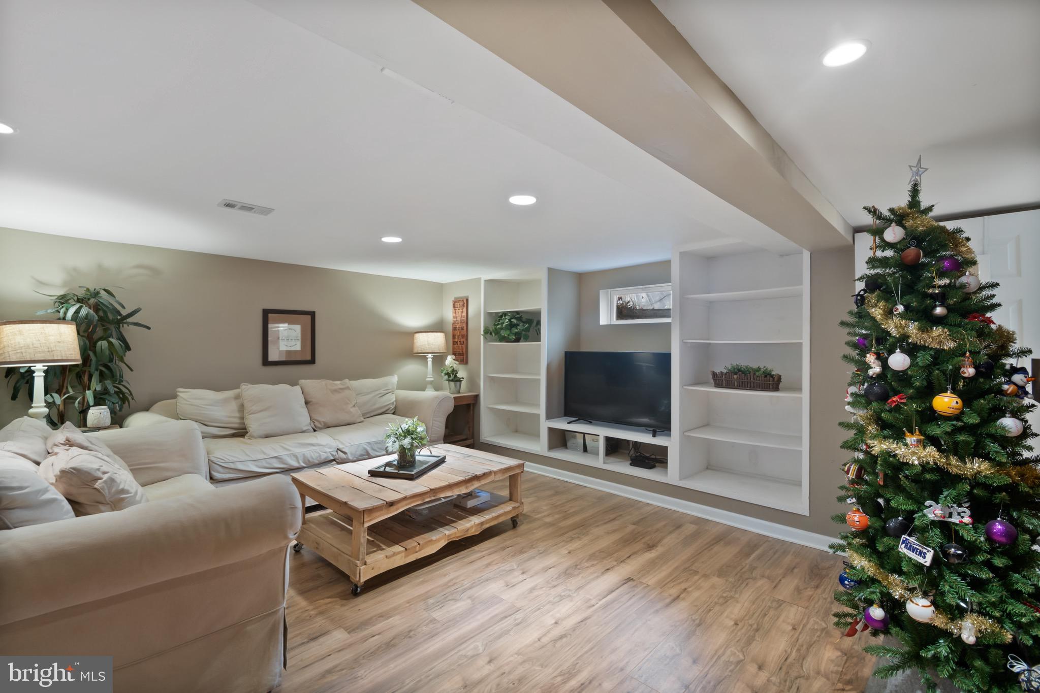 Real estate listing preview #22