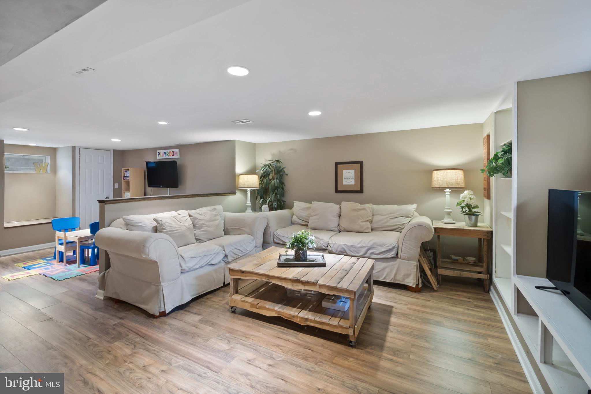 Real estate listing preview #23