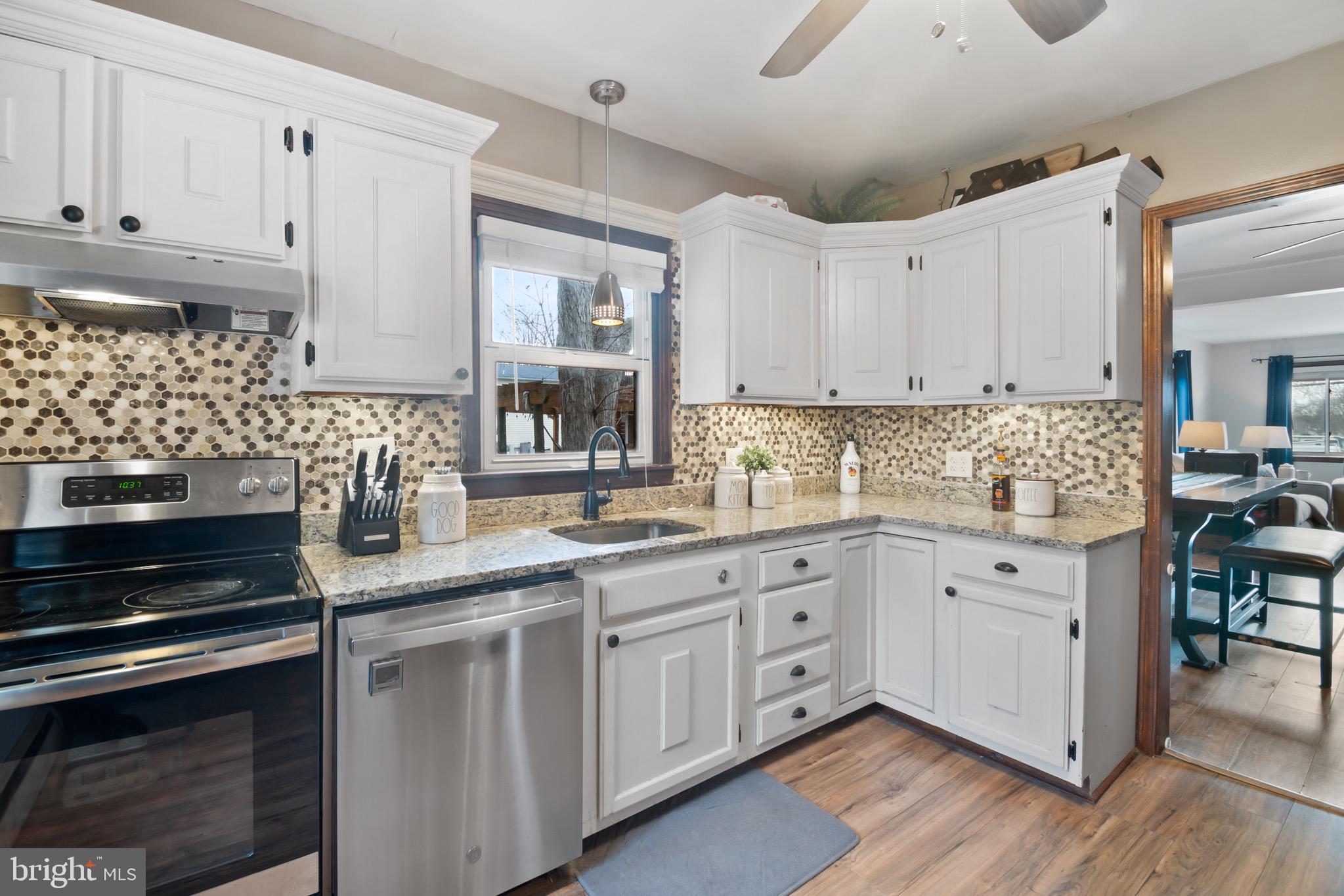 Real estate listing preview #10