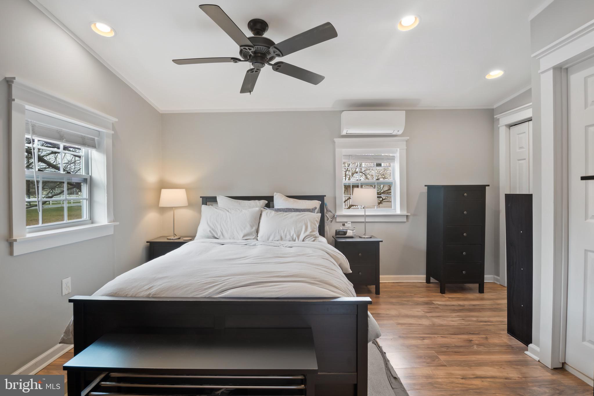 Real estate listing preview #12