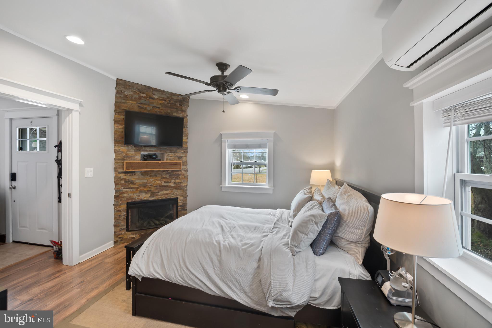 Real estate listing preview #13