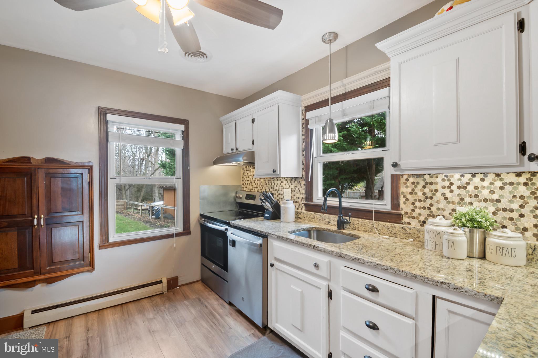 Real estate listing preview #9