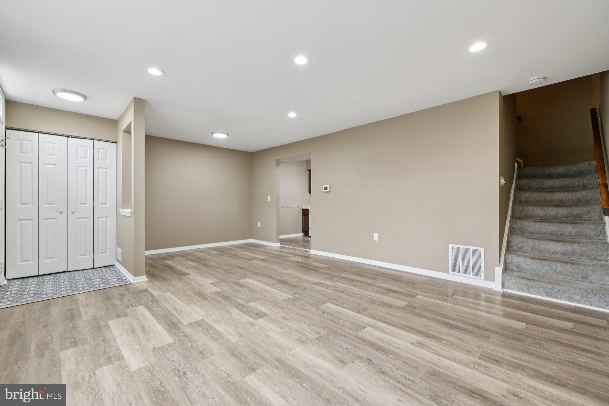 Real estate listing preview #9