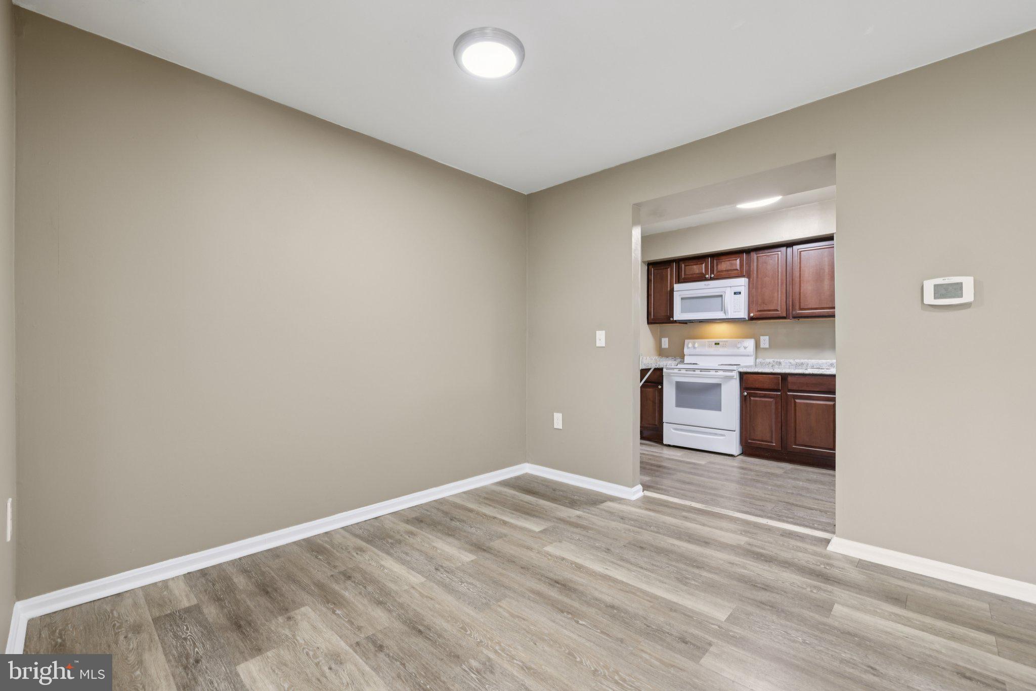 Real estate listing preview #13