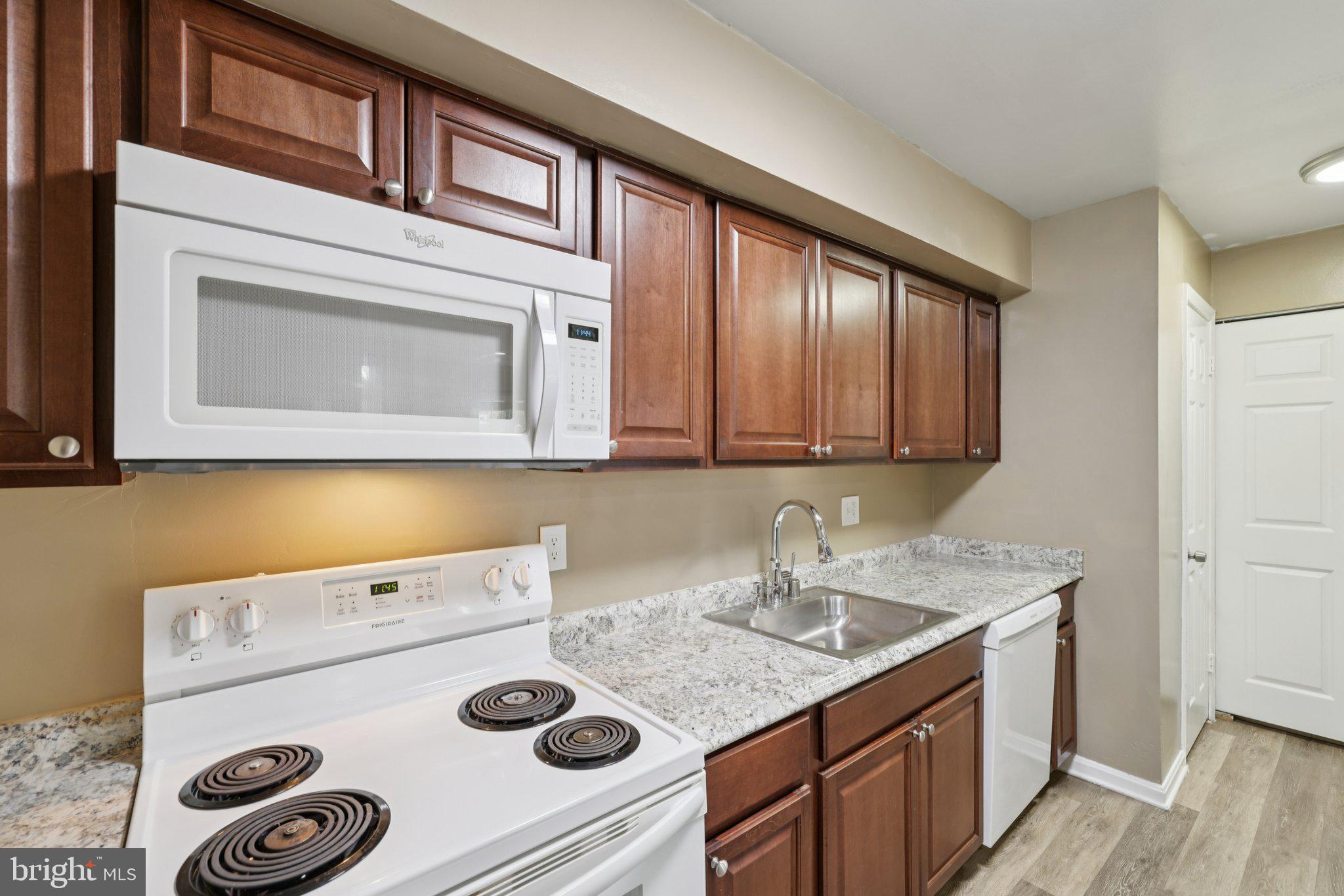 Real estate listing preview #15