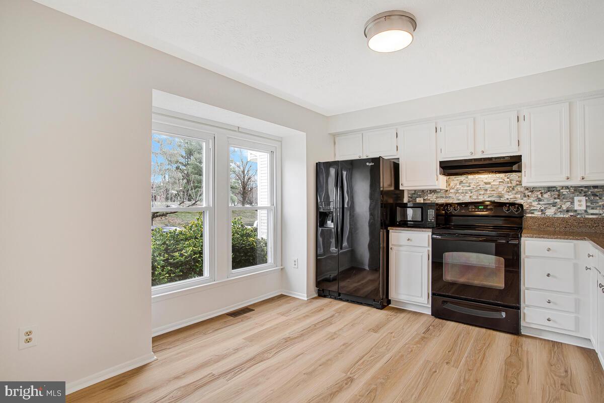 Real estate listing preview #6