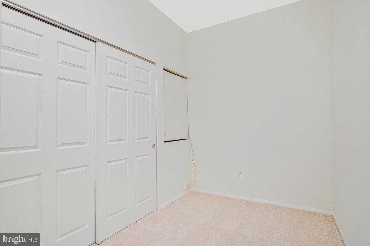 Real estate listing preview #32