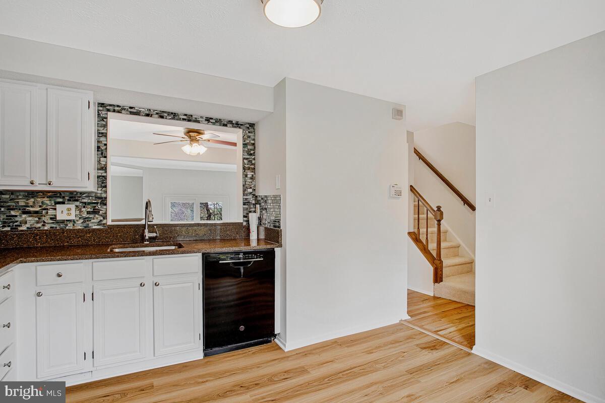 Real estate listing preview #8