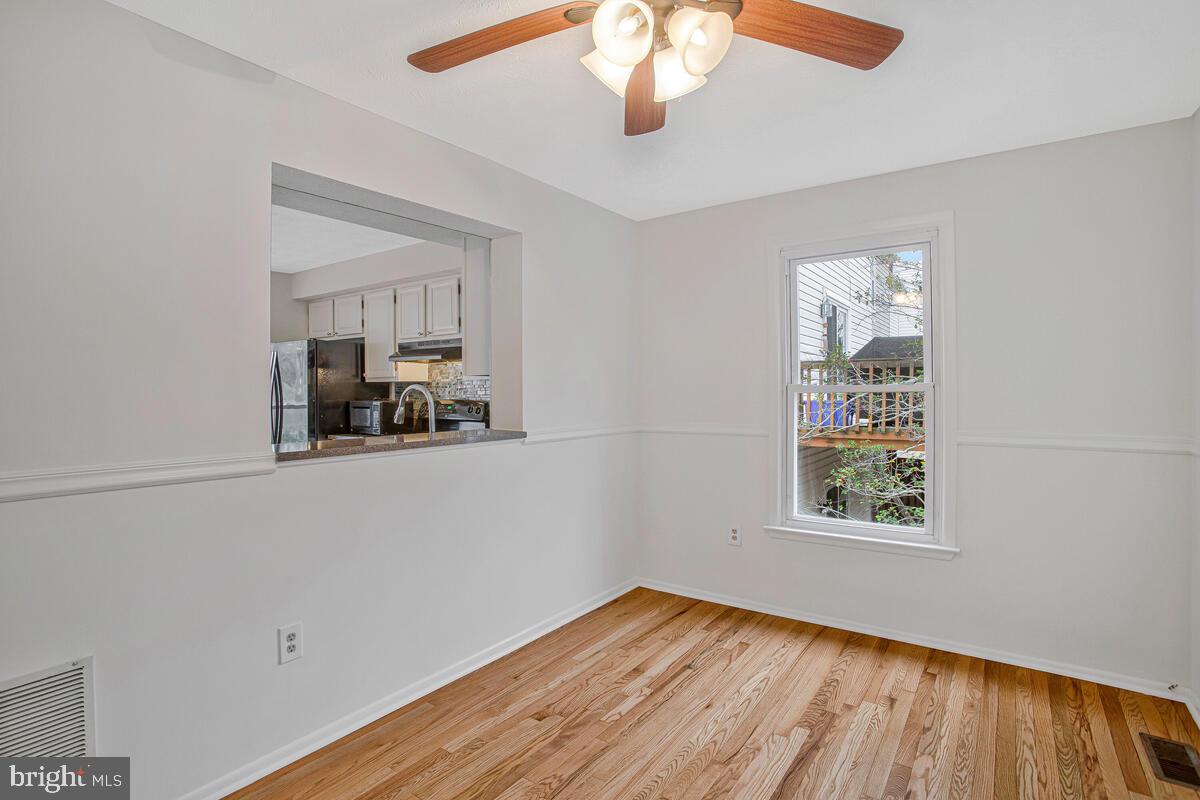 Real estate listing preview #11