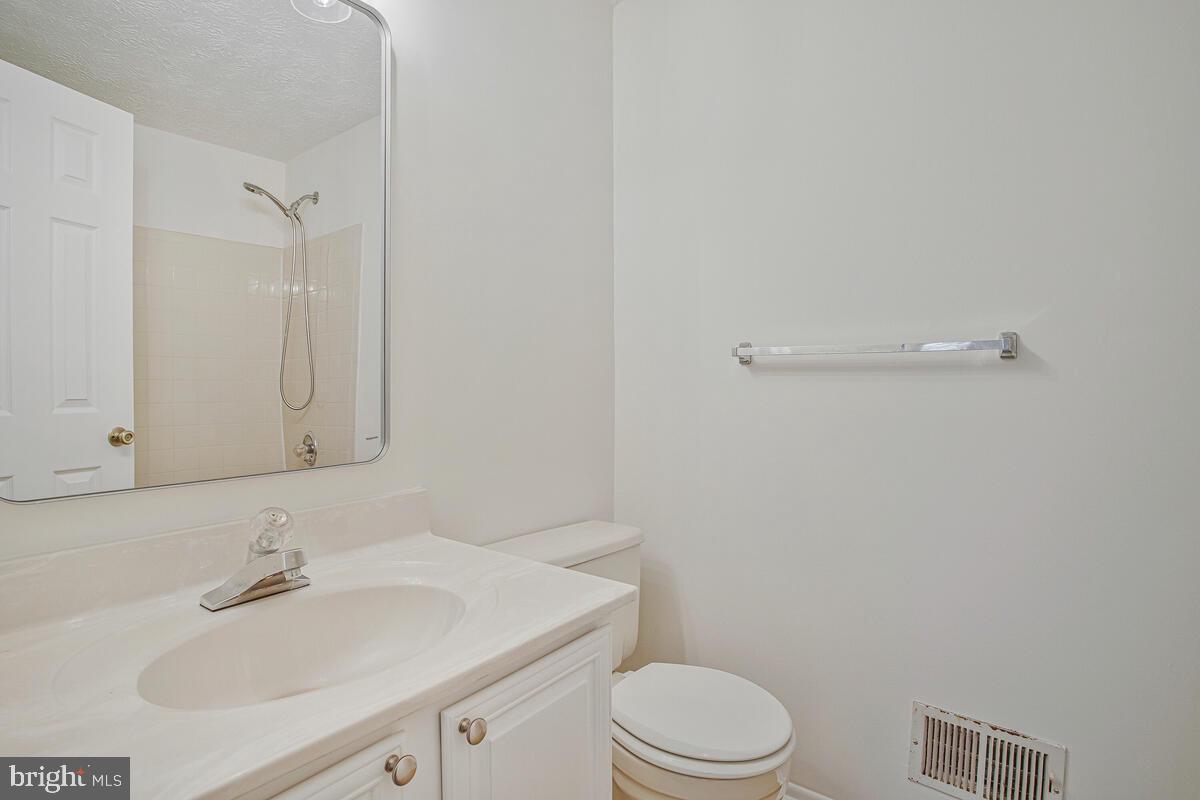 Real estate listing preview #26