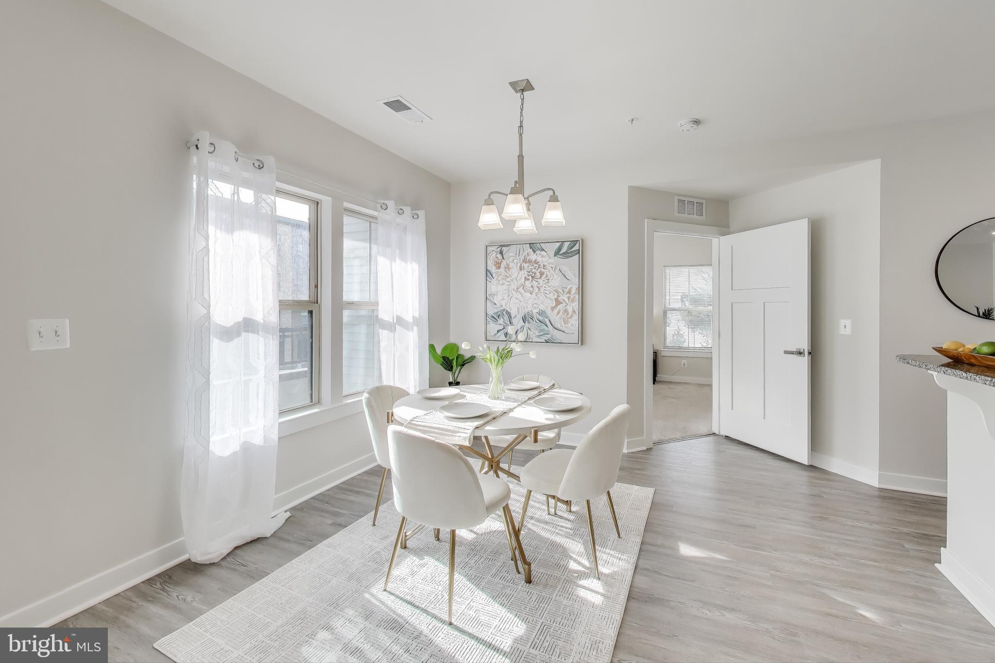 Real estate listing preview #11