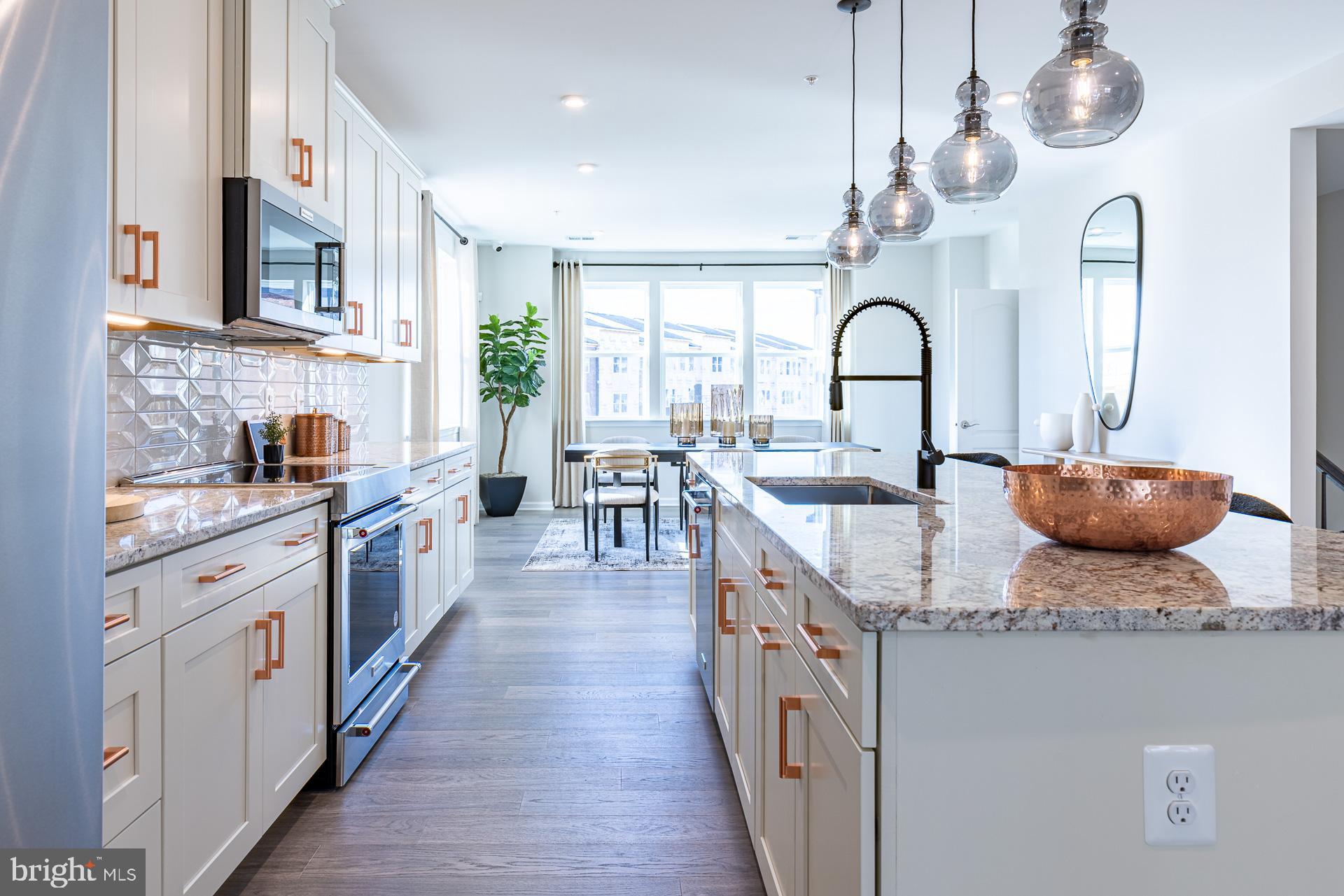 Real estate listing preview #3