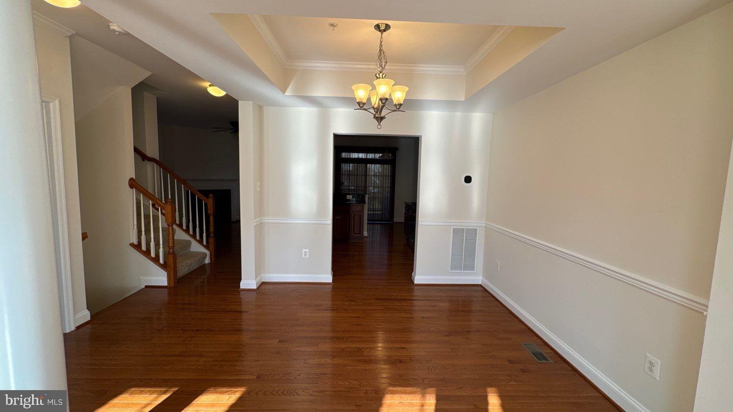 Real estate listing preview #5