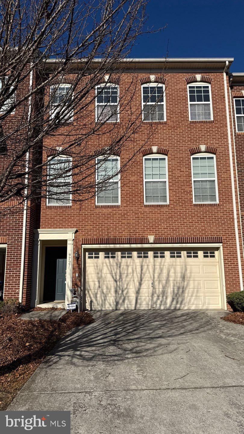 Real estate listing preview #1