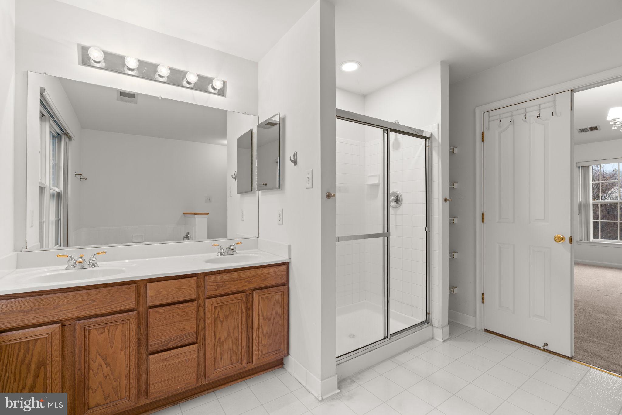 Real estate listing preview #12