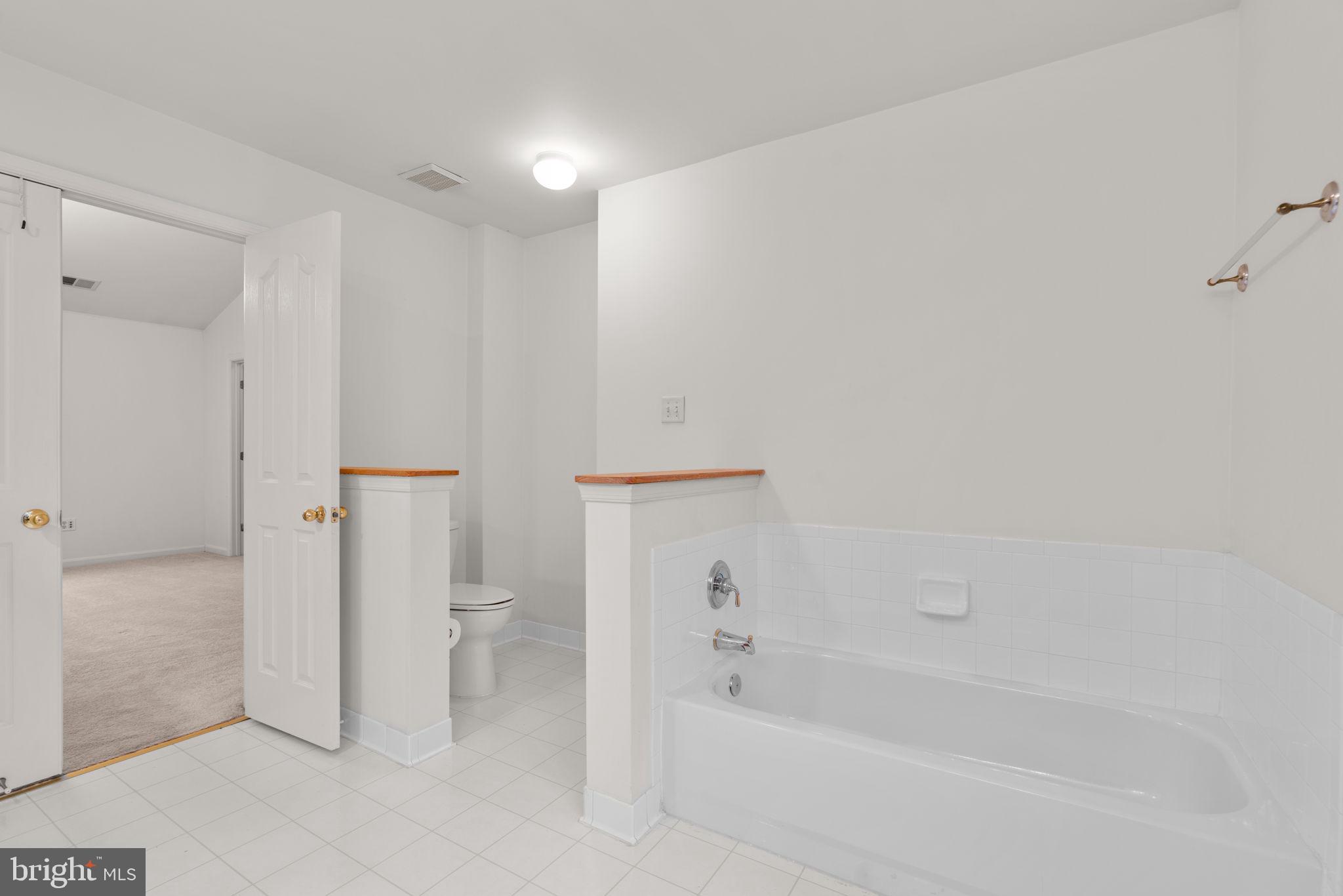 Real estate listing preview #13