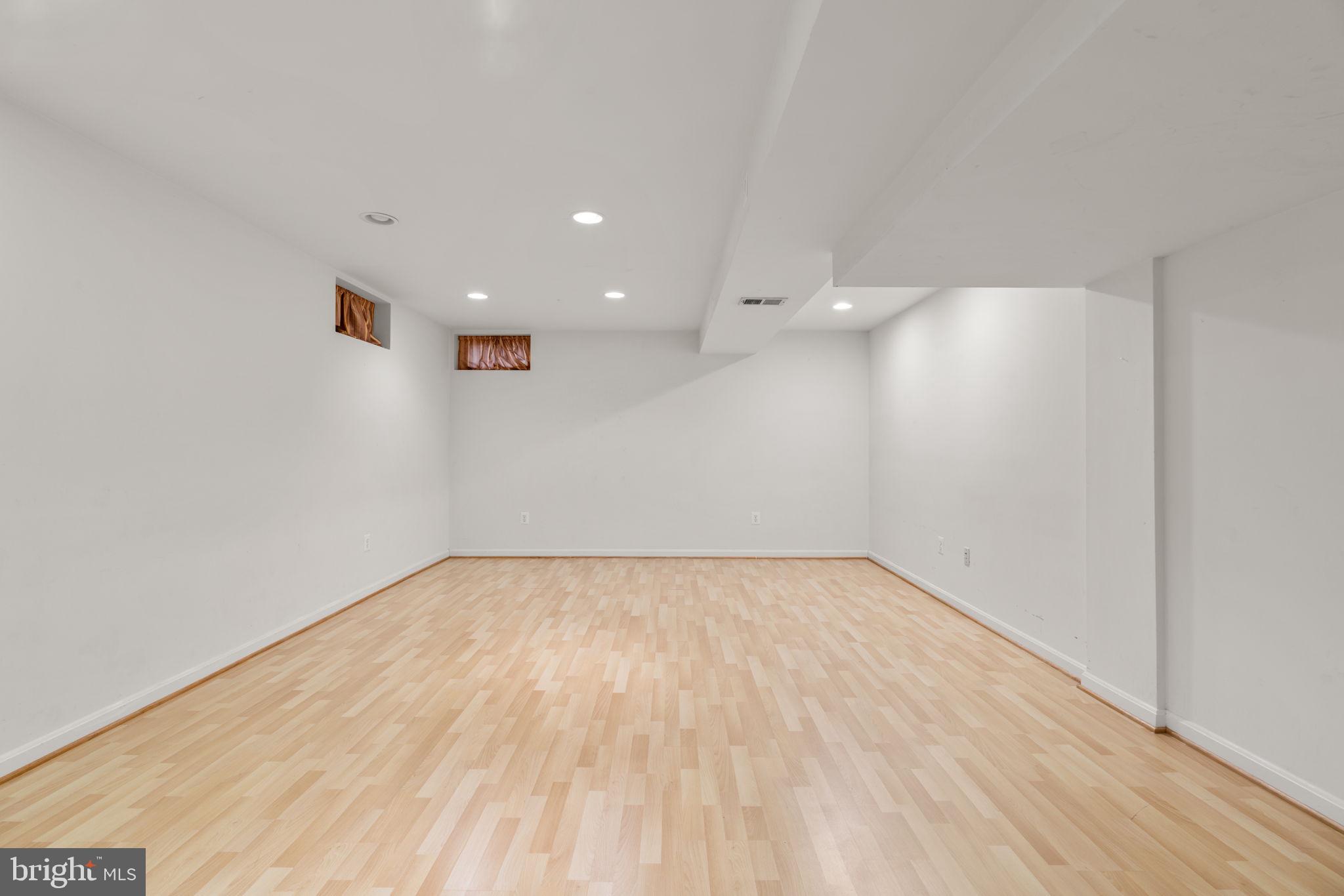 Real estate listing preview #20