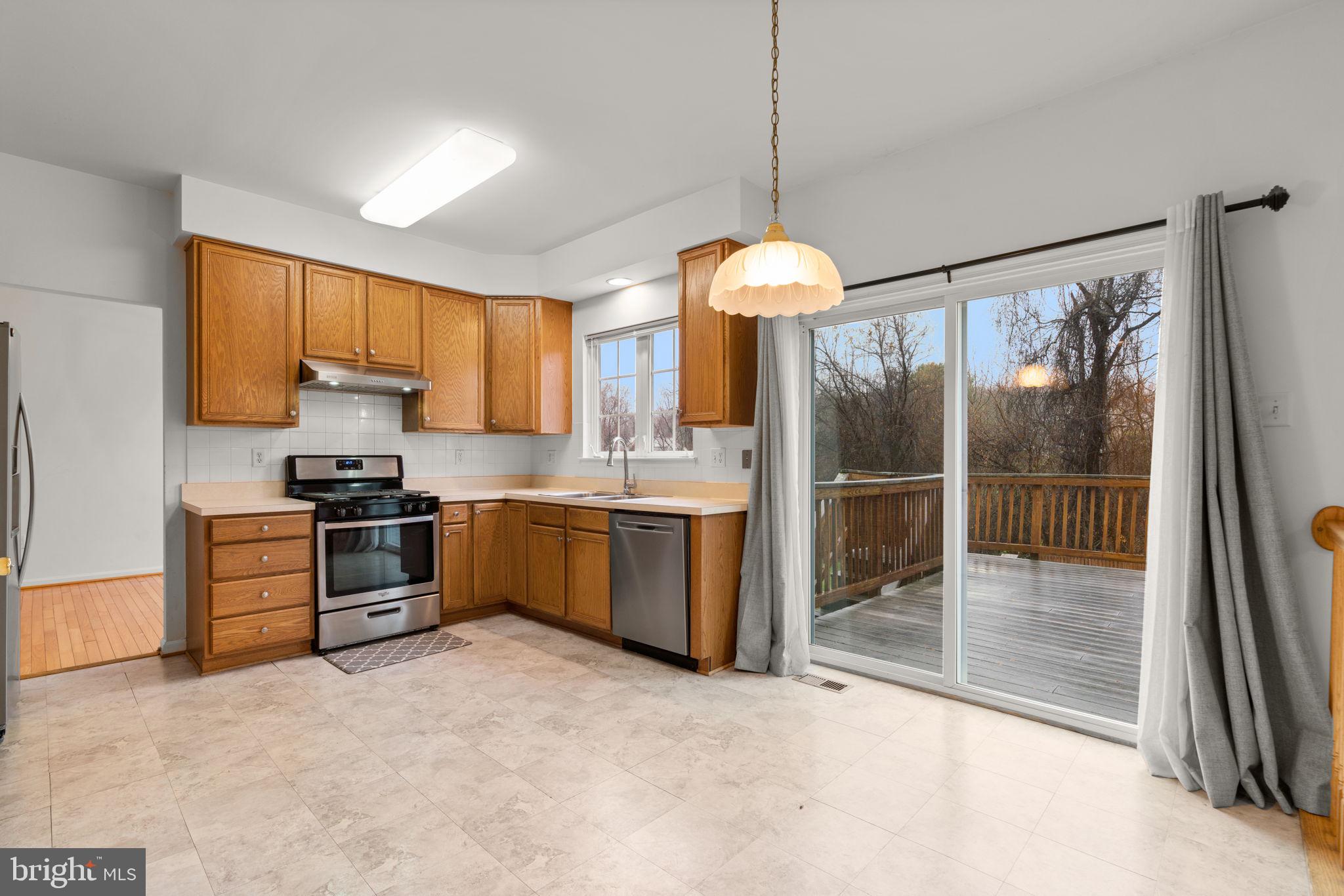 Real estate listing preview #6