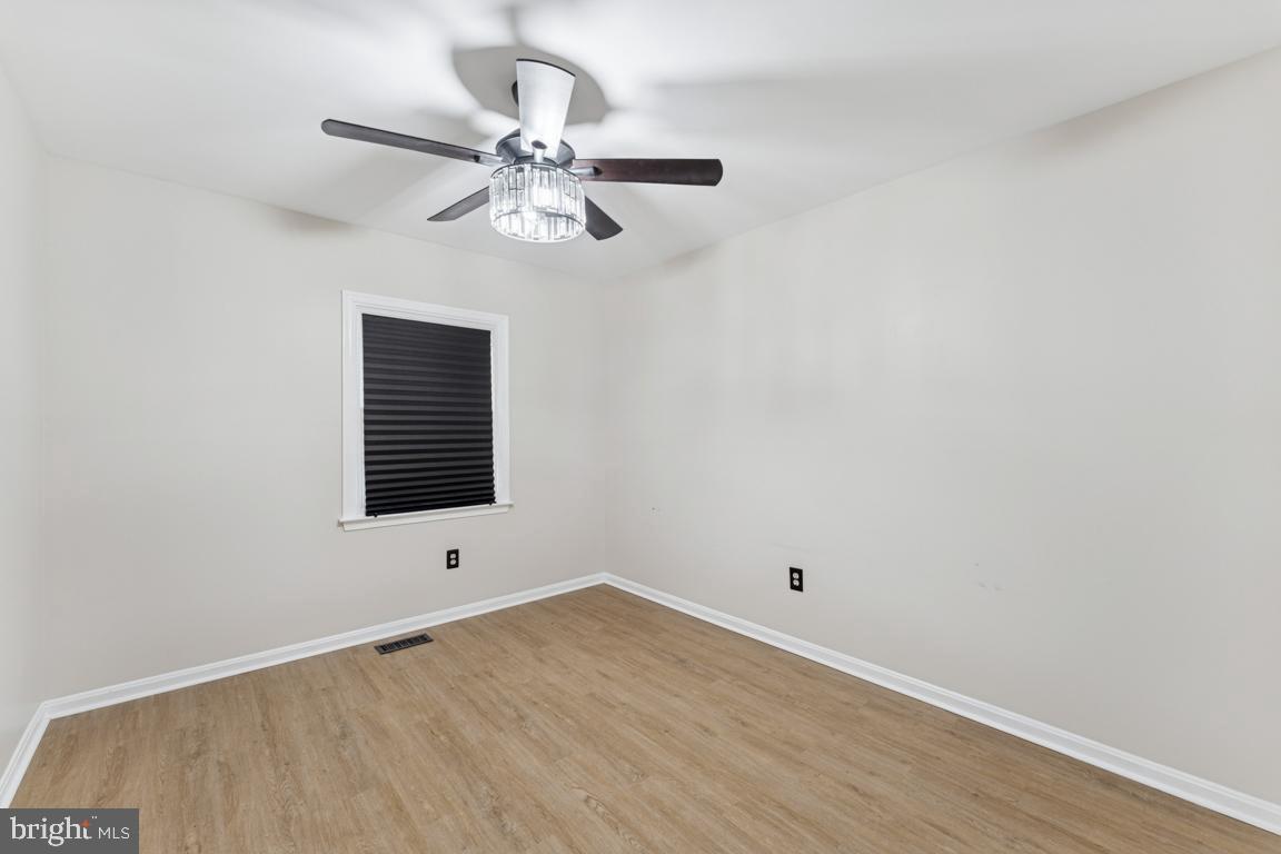 Real estate listing preview #9