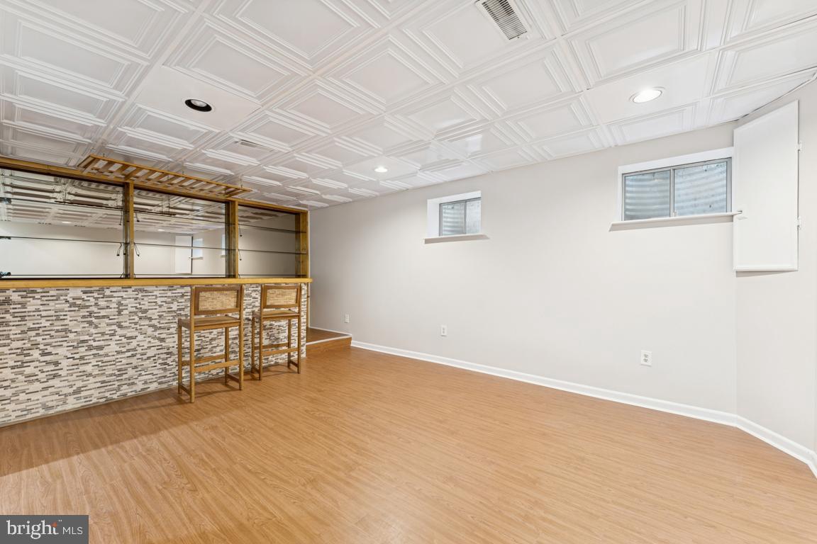 Real estate listing preview #11