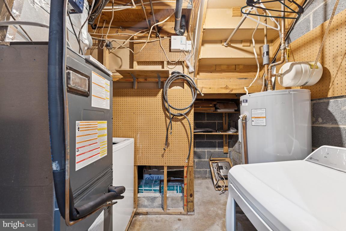 Real estate listing preview #12