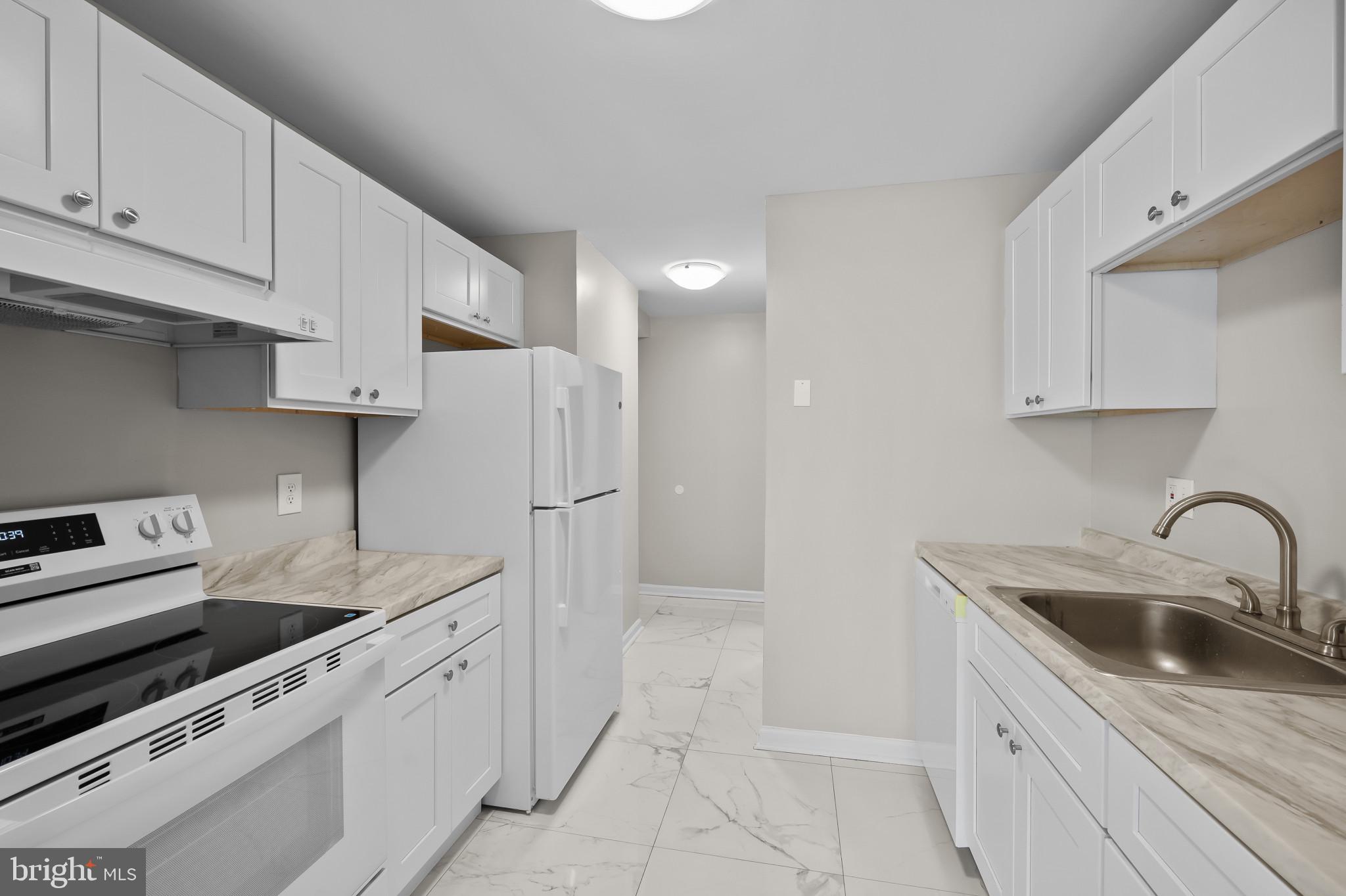 Real estate listing preview #6