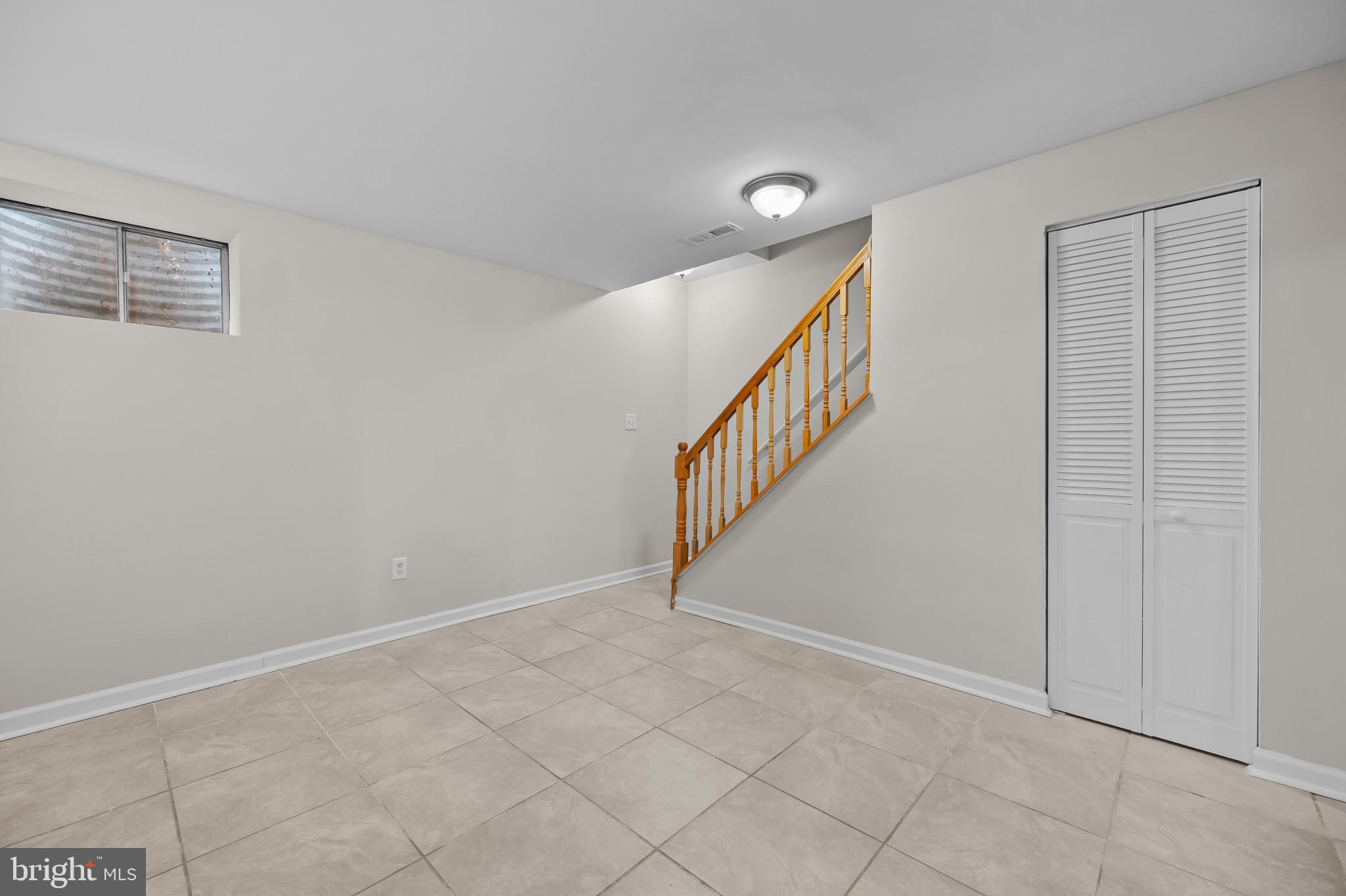 Real estate listing preview #17