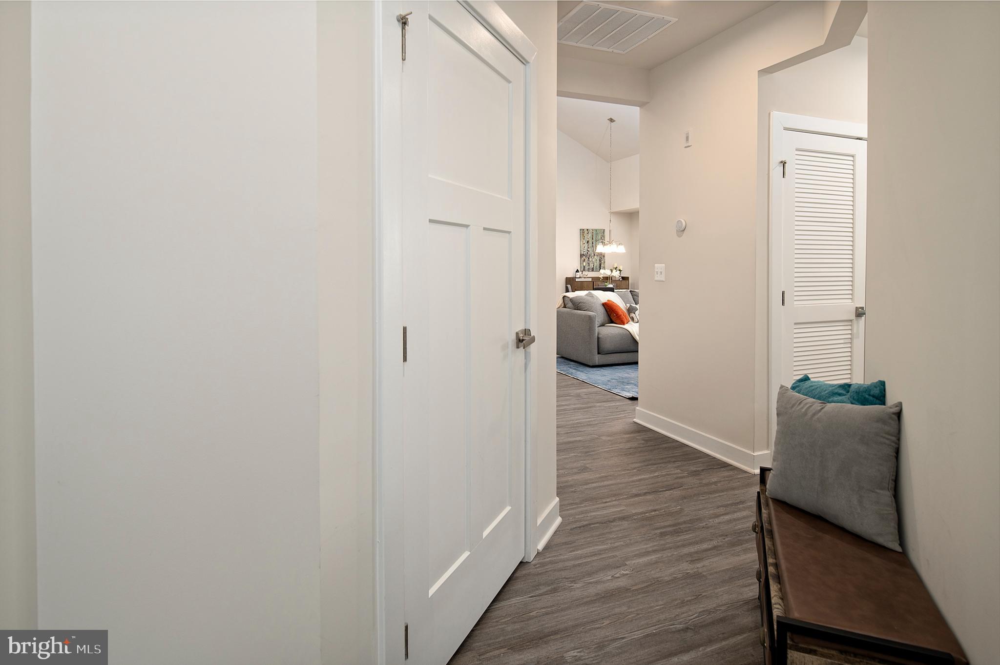 Real estate listing preview #4