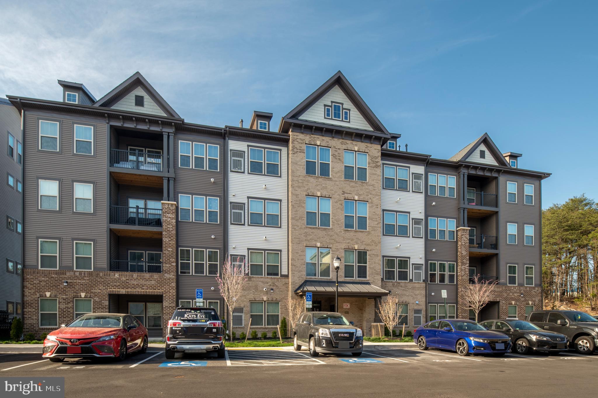 Real estate listing preview #1