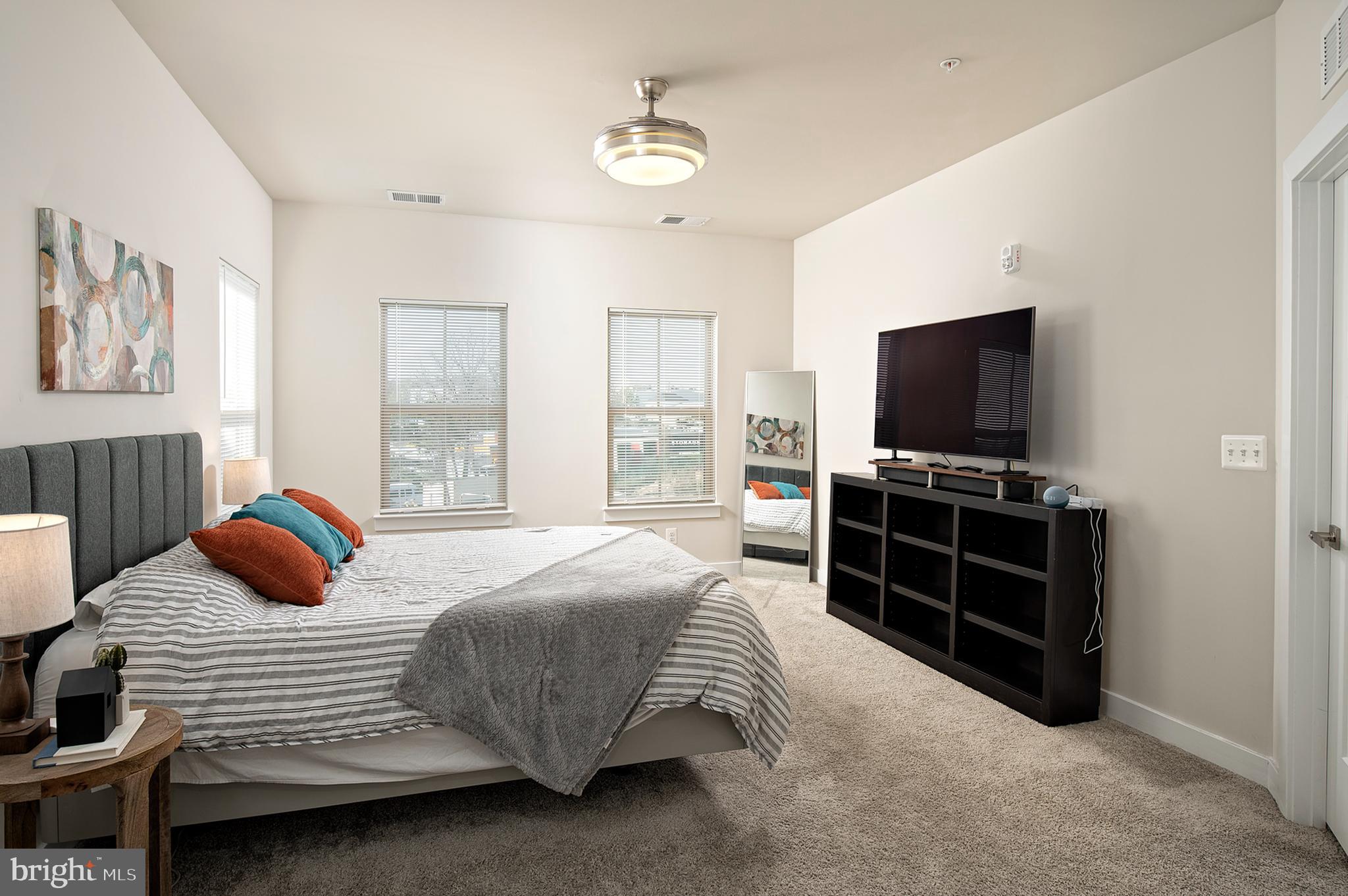 Real estate listing preview #16